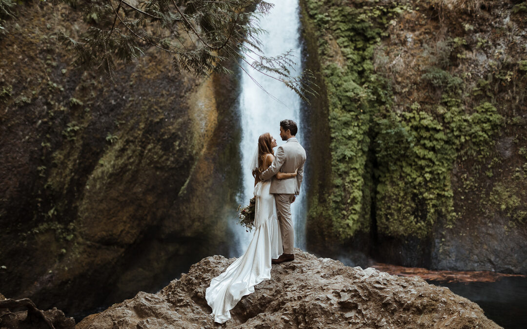 The Complete Guide to Eloping at Wahclella Falls