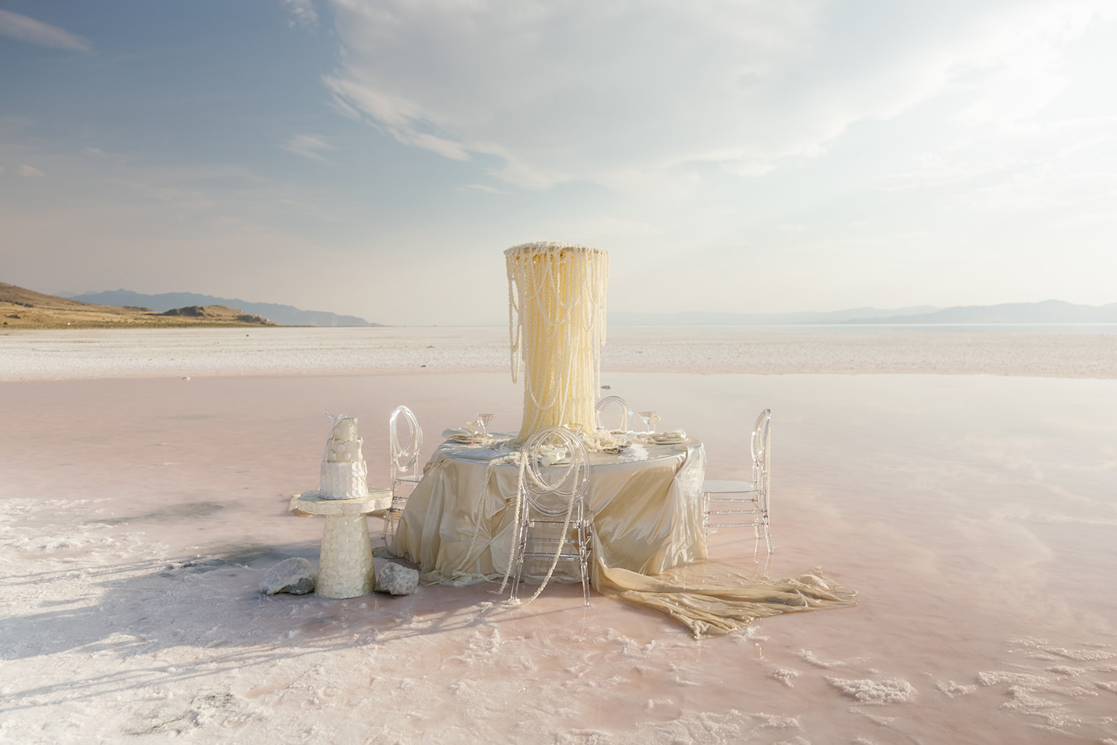 bride and groom amongst the redwood trees